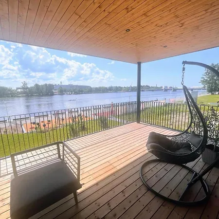 Raeaema 7d-2 Suure Roduga Kahetoaline Kuelaliskorter Joe Aeaeres * Pärnu